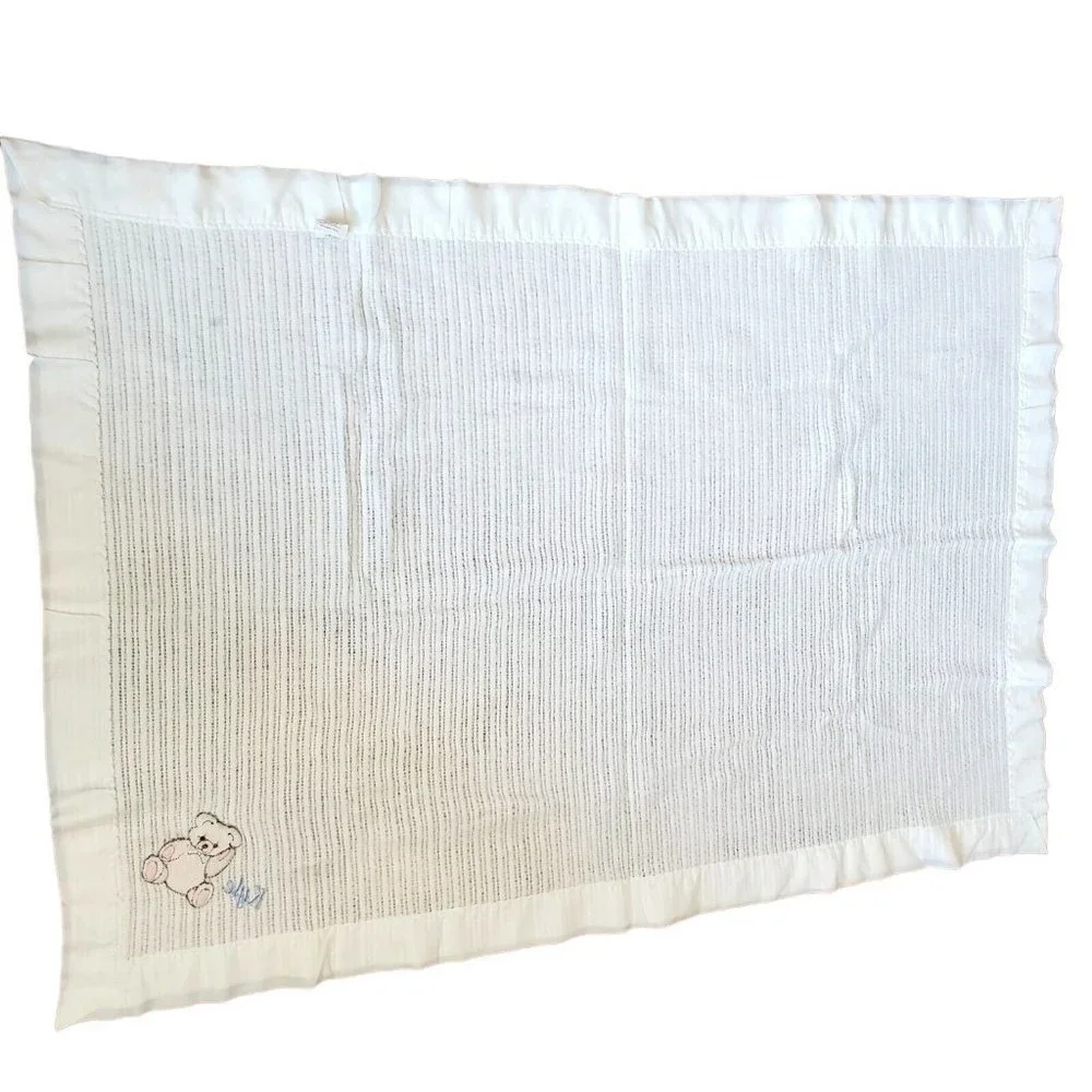 Vintage Beacon White Waffle Weave Baby Blanket Nylon Trim Teddy Bear Kyle 50x33‎